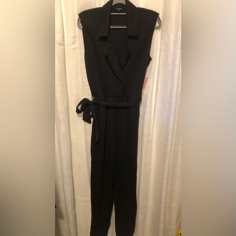 VENUS Black collared Tie-Waist Jumpsuit NWT SIZE MEDIUM - Picture 2 of 13